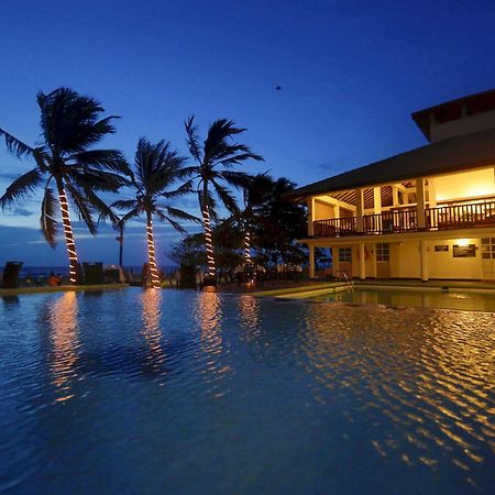 Catamaran Beach Hotel Negombo Dış mekan fotoğraf