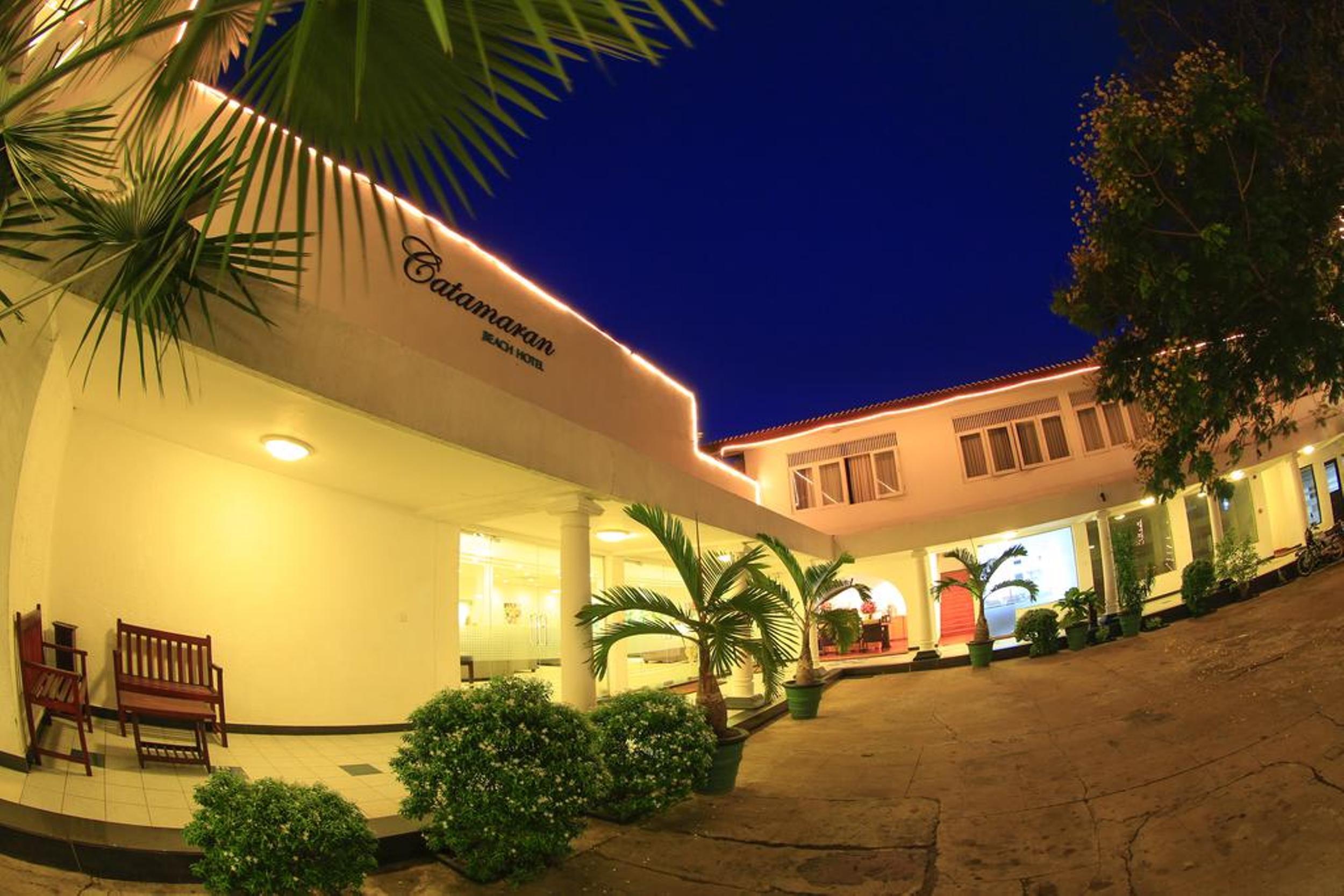 Catamaran Beach Hotel Negombo Dış mekan fotoğraf