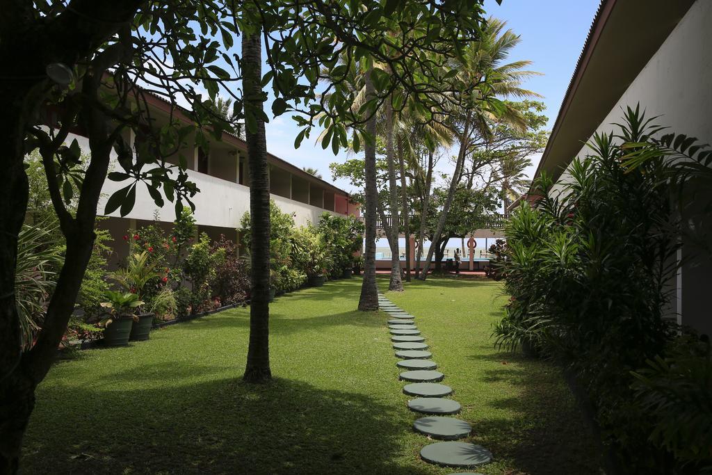 Catamaran Beach Hotel Negombo Dış mekan fotoğraf