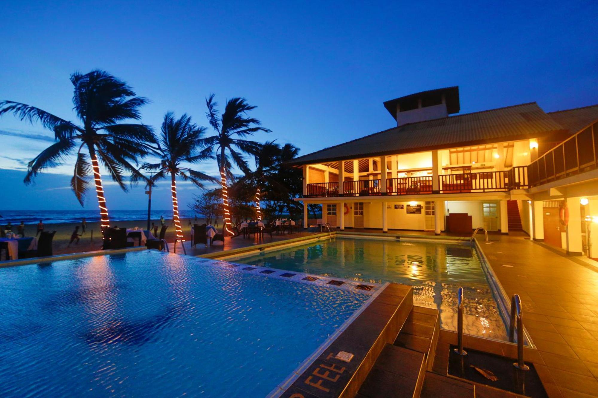 Catamaran Beach Hotel Negombo Dış mekan fotoğraf